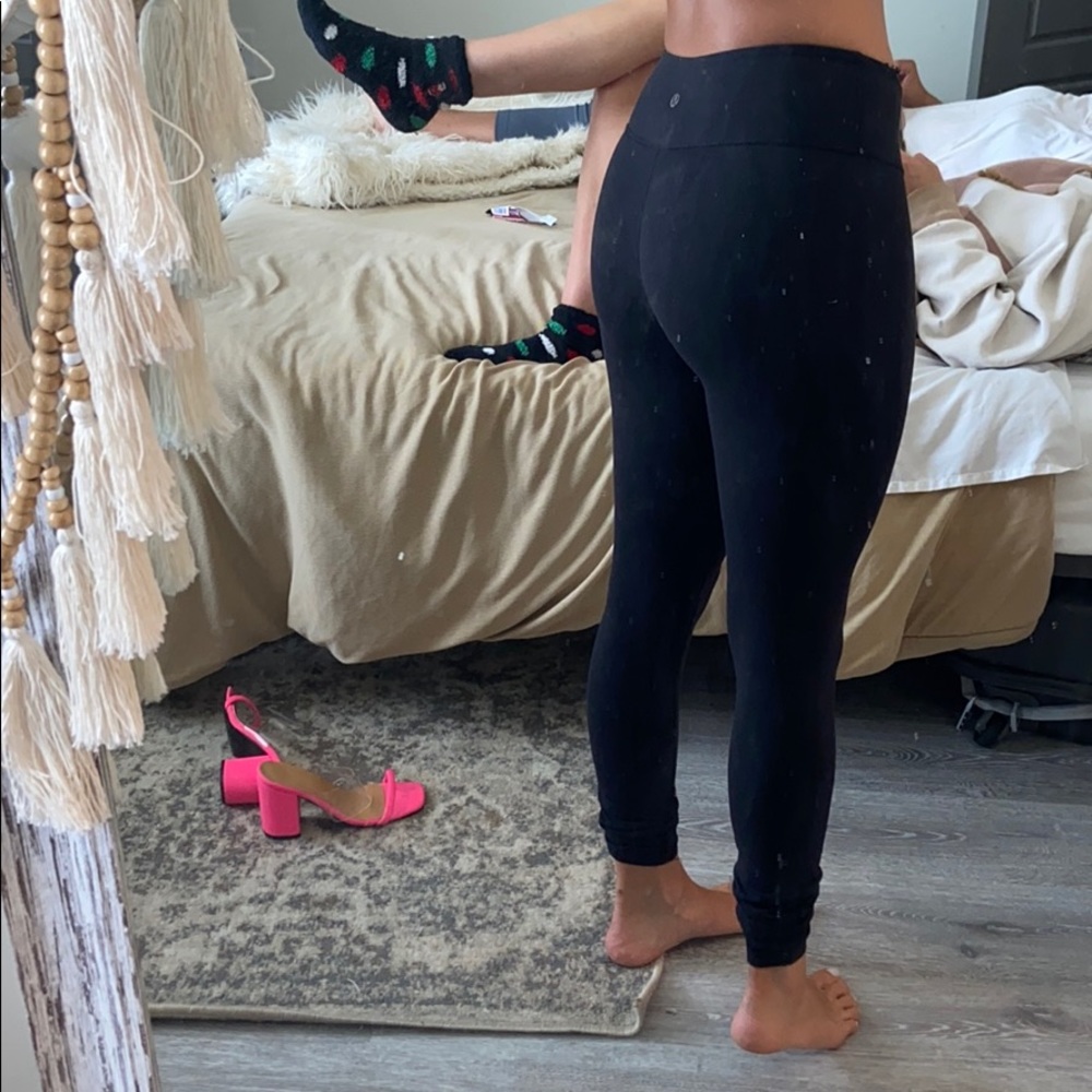 Black Lulu 28” Leggings (low-rise)